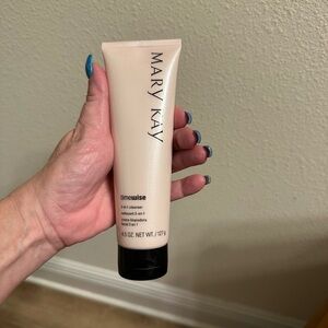 Timewise 3-1 cleanser